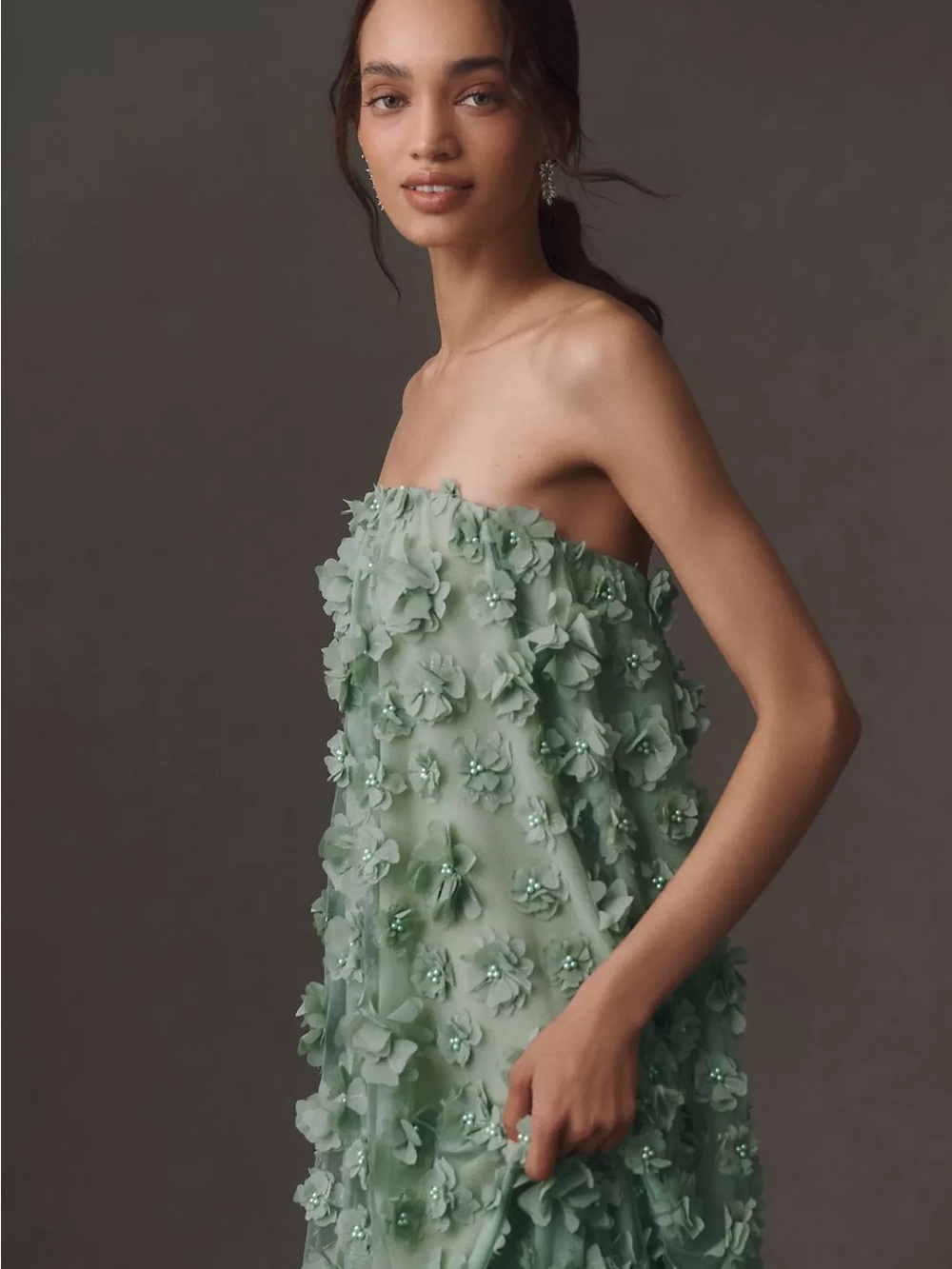 HELSI Athena Floral Appliqué Strapless Gown in Mint Green Size XS – Preloved - Picture 5 of 9